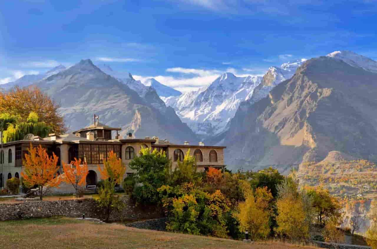 5 days tour to HUNZA VALLEY