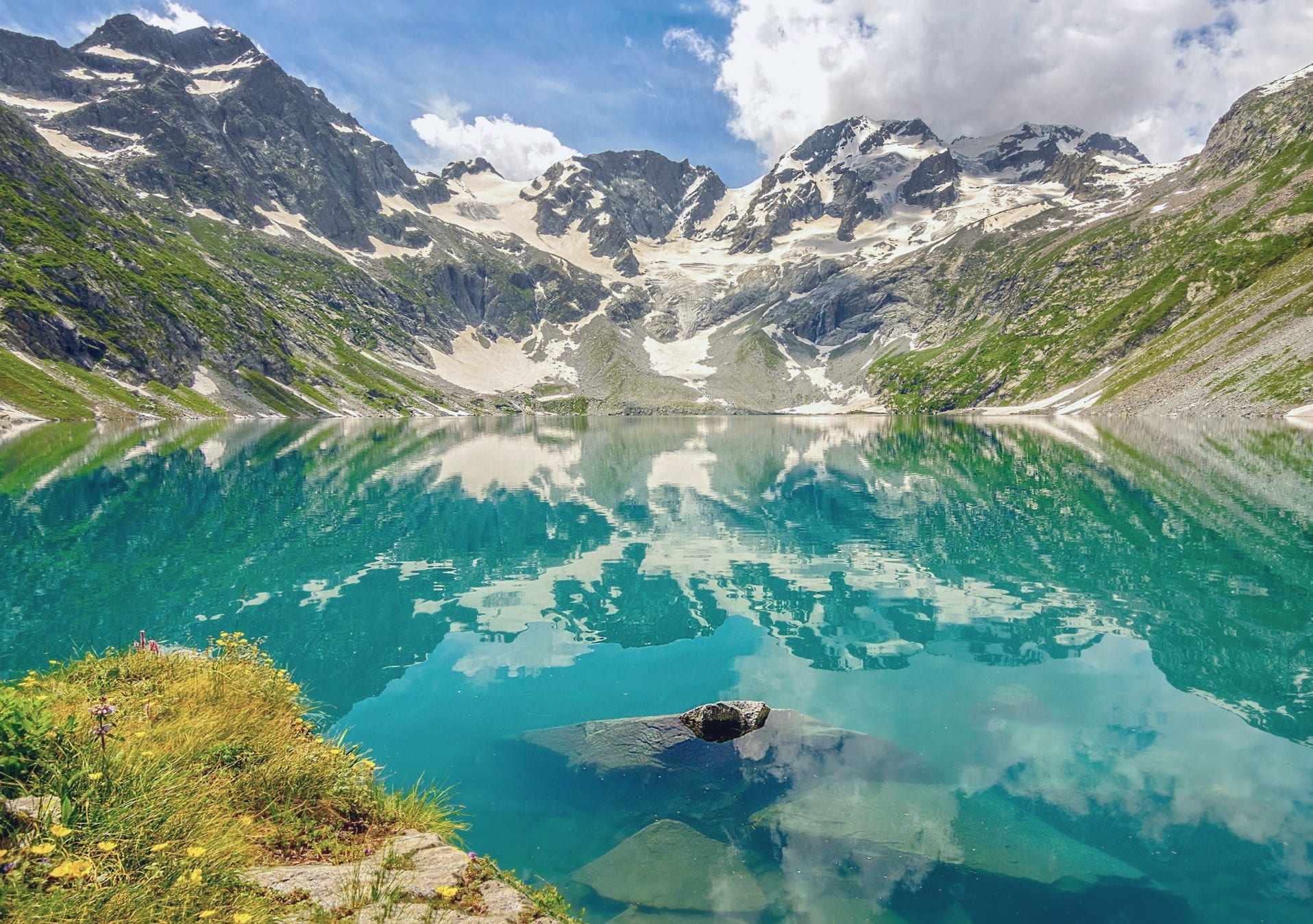 4 Days 3 Nights Kumrat Jahaz Banda & Katora Lake Trip